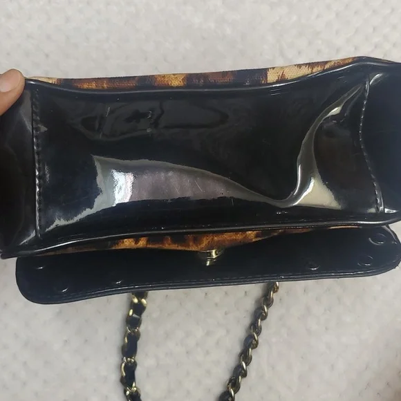 Betsy Johnson Leopard print Purse - Picture 7 of 7